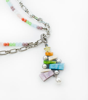 Topsy-Turvy Tree Pearl Necklace